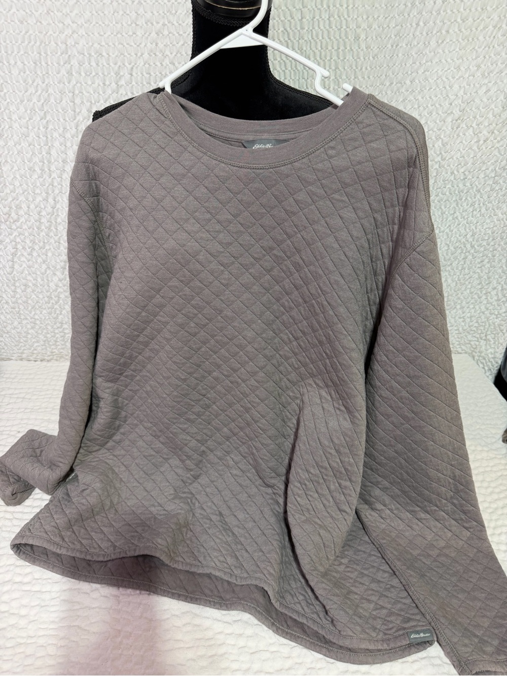 Eddie Bauer Quilted Crewneck Sweatshirt in Grey